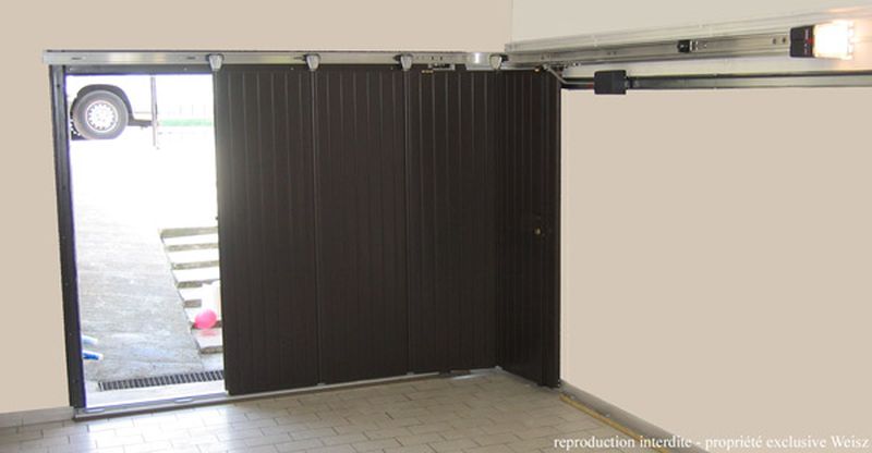 Rail de porte de garage coulissante - Maison & Travaux